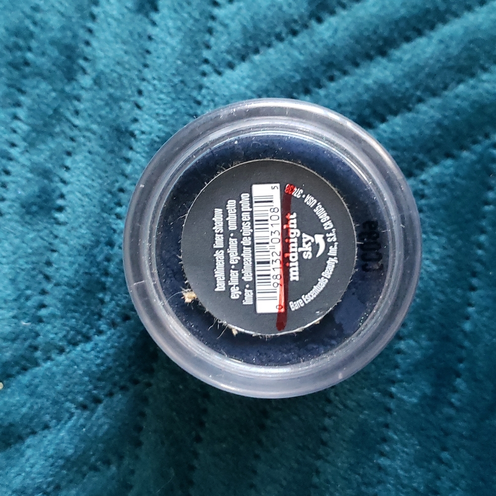 COPY - Bareminerals loose eyeshadow in Midnight sky